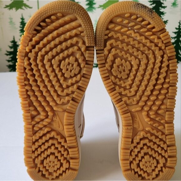 Nike Air Force 1 High Utility 2.0 Sneaker Boots - Picture 13 of 15